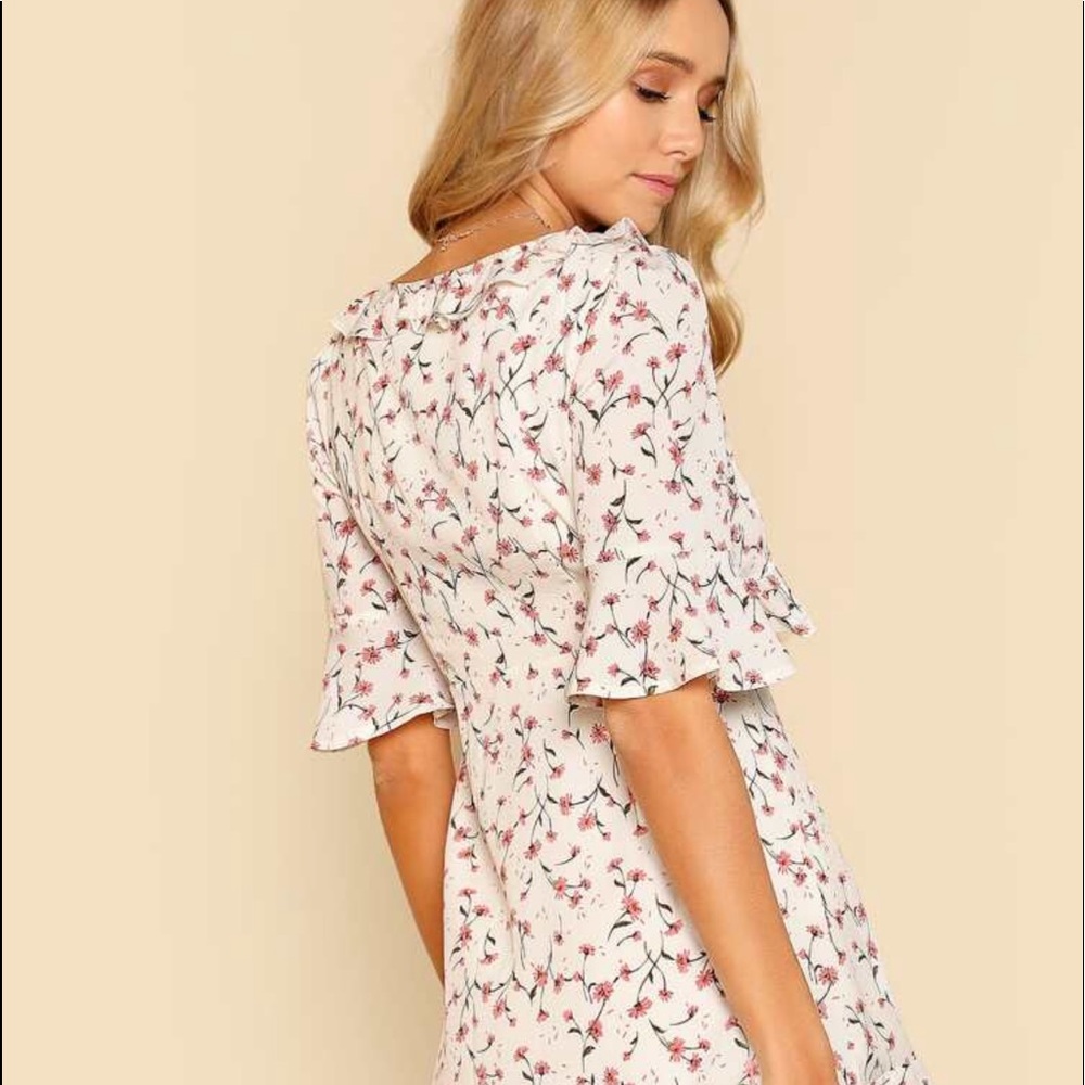 NEW floral summer mini dress front tie ruffled keyhole cutout pinup retro LARGE - Picture 16 of 16